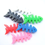 Fish-shaped headphone cable wrap - black