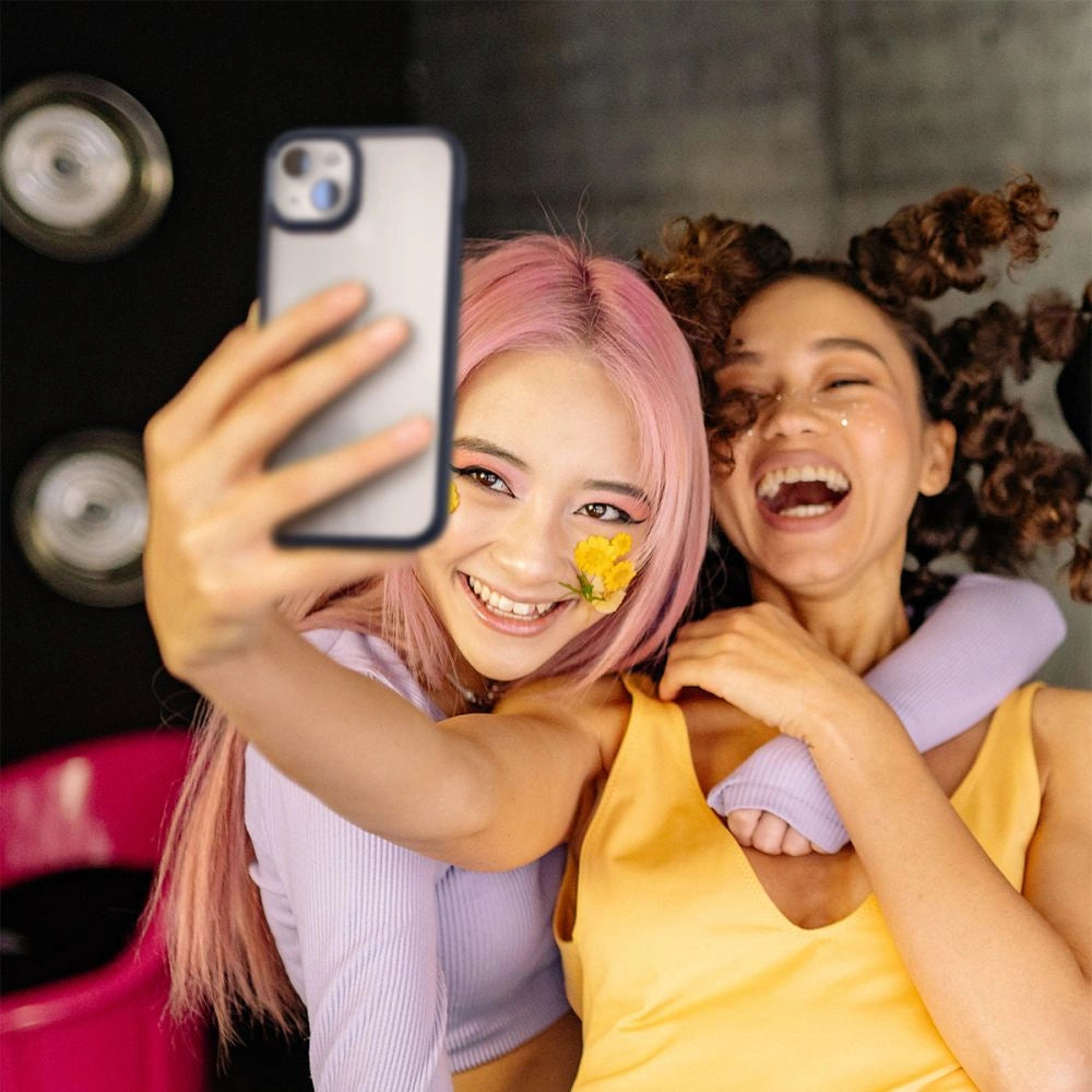 Spigen Ultra Hybrid iPhone 15 Plus Case - klar