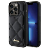Guess Quilted Metal Logo case til iPhone 15 Pro - sort