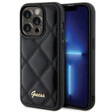 Guess Quilted Metal Logo case til iPhone 15 Pro Max - sort