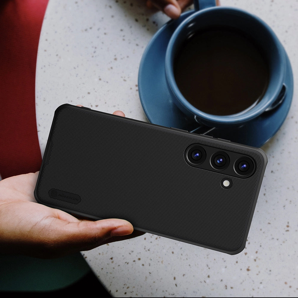 Nillkin Super Frosted Shield Pro armored case for Samsung Galaxy S24 - red