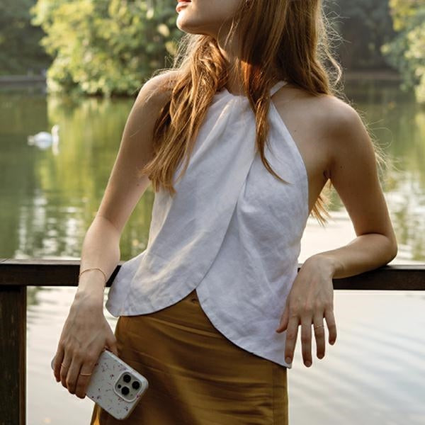 Uniq Coehl Prairie æske til iPhone 15 Pro - beige