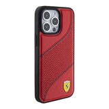 Ferrari Perforated Waves Metal Logo Case til iPhone 15 Pro - rød
