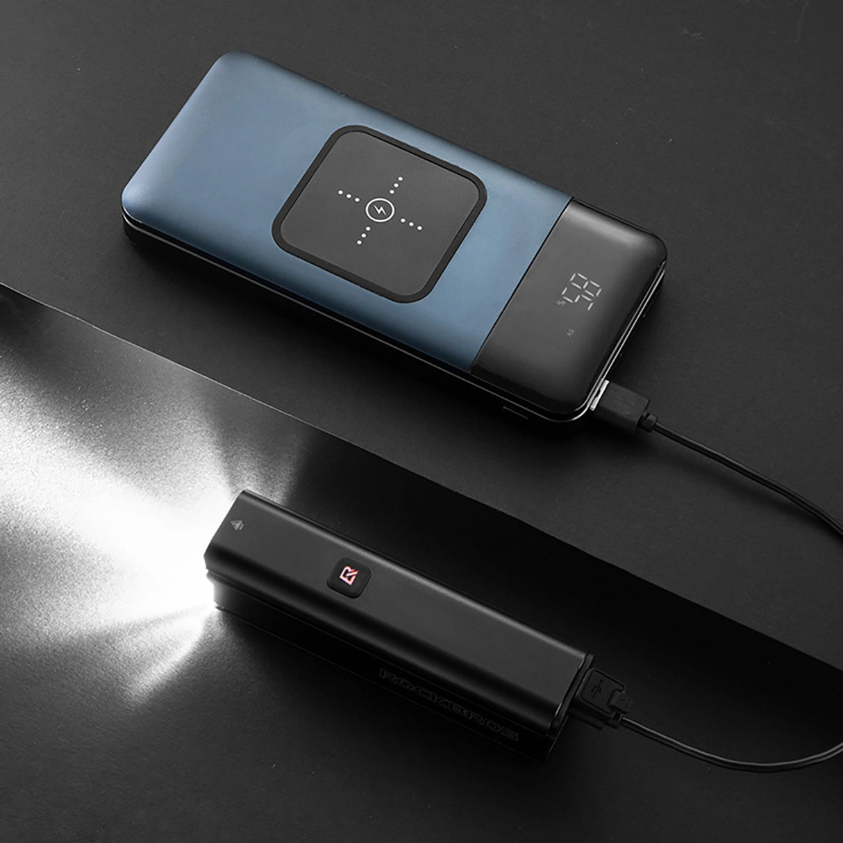 Rockbros 24610002001 forhjulslys 1000 lm + USB-C - USB-A kabel - sort