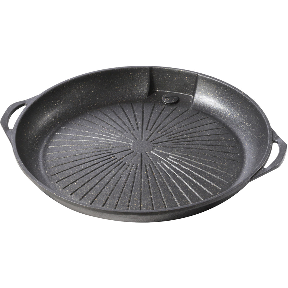 Grill grate and grill pan for a gas camping stove and grill