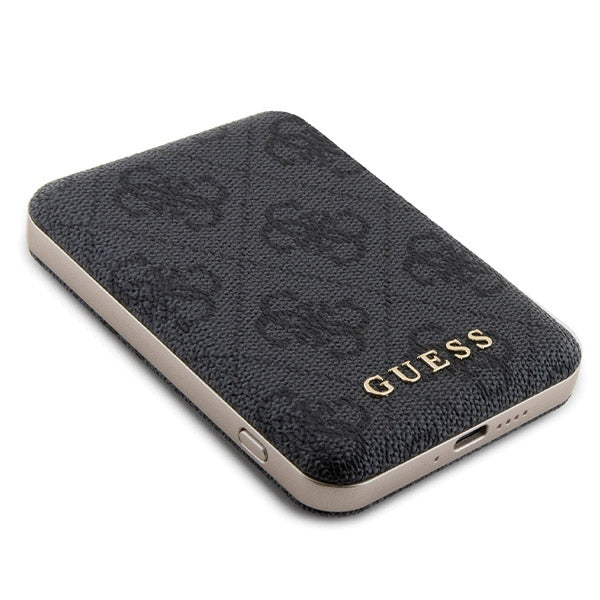 Guess 4G Metal Logo-kasset til iPhone 15 + 5000mAh MagSafe powerbank - sort