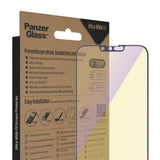 PanzerGlass Ultra-Wide Fit antibakterielt tempereret glas med blå lysfilter og positioner til iPhone 14 Plus / 13 Pro Max