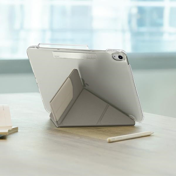 Uniq Camden Click-hylster til iPad Air 11" 2024 - beige