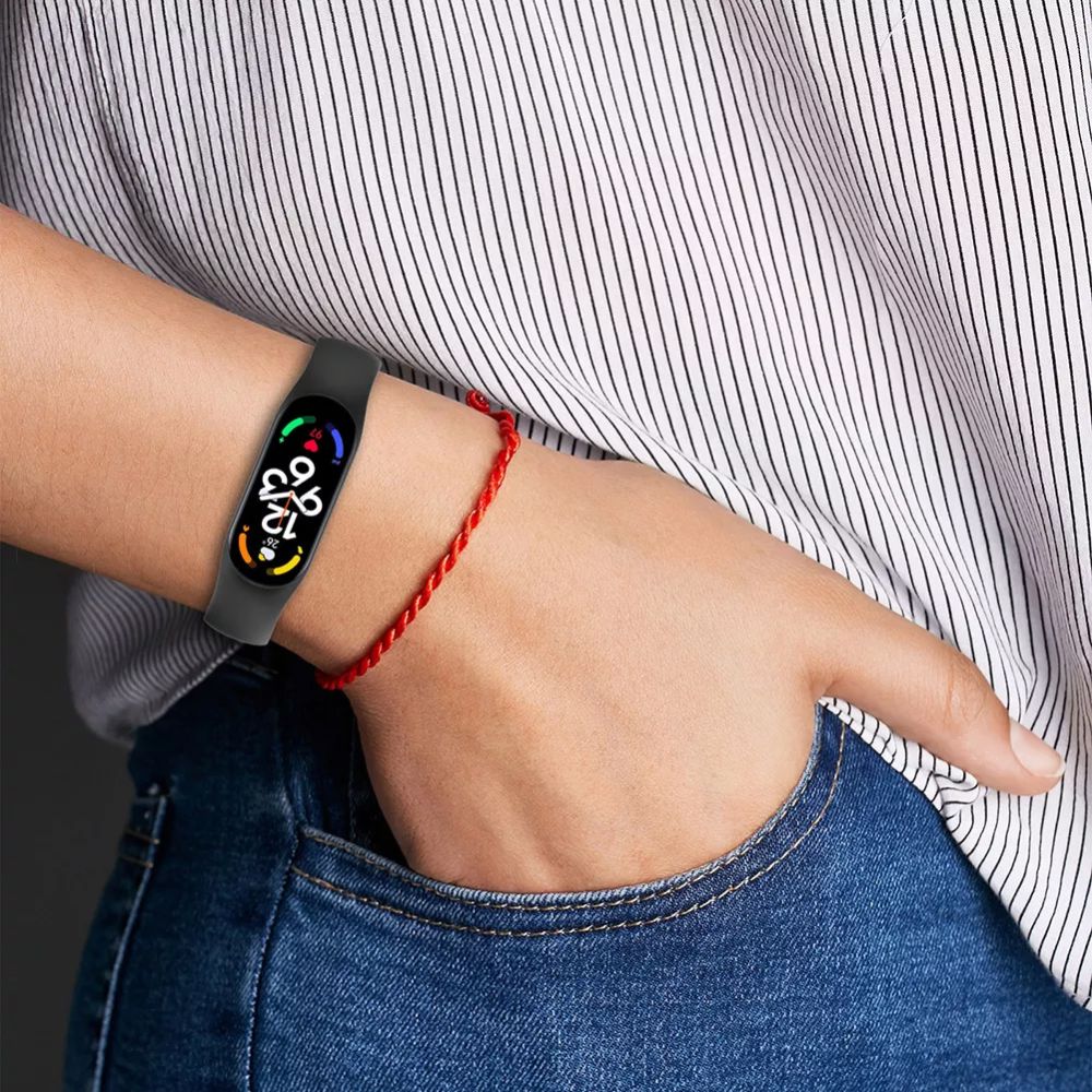 Tech-Protect IconBand Strap til Xiaomi Mi Smart Band 5 / 6 / 7 / NFC - sort