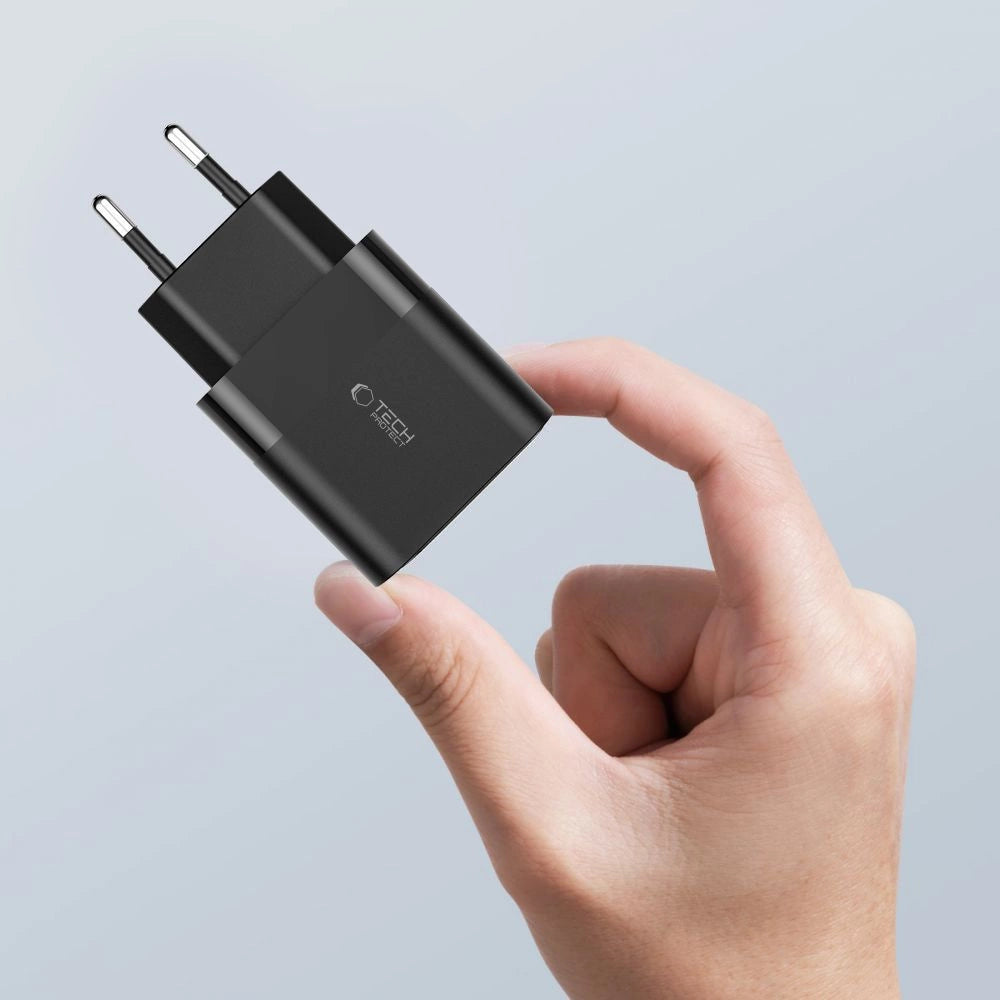 Tech-Protect C30W Charger USB-C PD 30W / USB-A QC 3.0 - Black