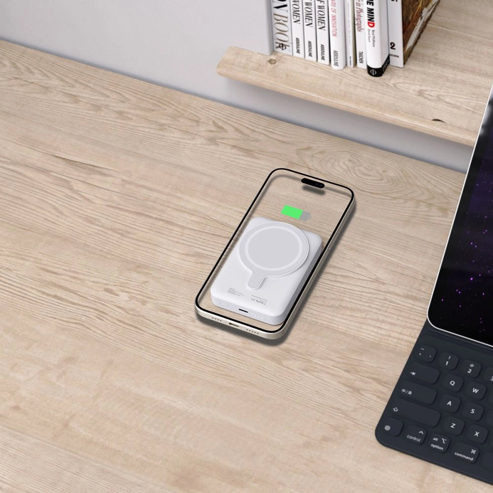 Tech-Protect LifeMag PB11 Powerbank med MagSafe 10000mAh 15W USB-C-port - hvid + USB-C-kabel