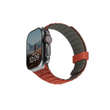 UAG Pathfinder Silicone Double-Sided Magnetic Strap til Apple Watch 42 / 44 / 45 / 46 / 49mm - Grå-Orange