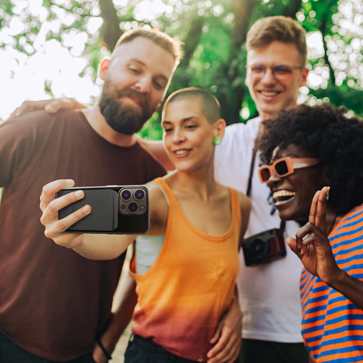 Powerbank Wozinsky WLWP-10KA0Y3S 22.5W PD Qi2 10000 mAh, med stativ, 1x USB-A, 1x USB-C - sort