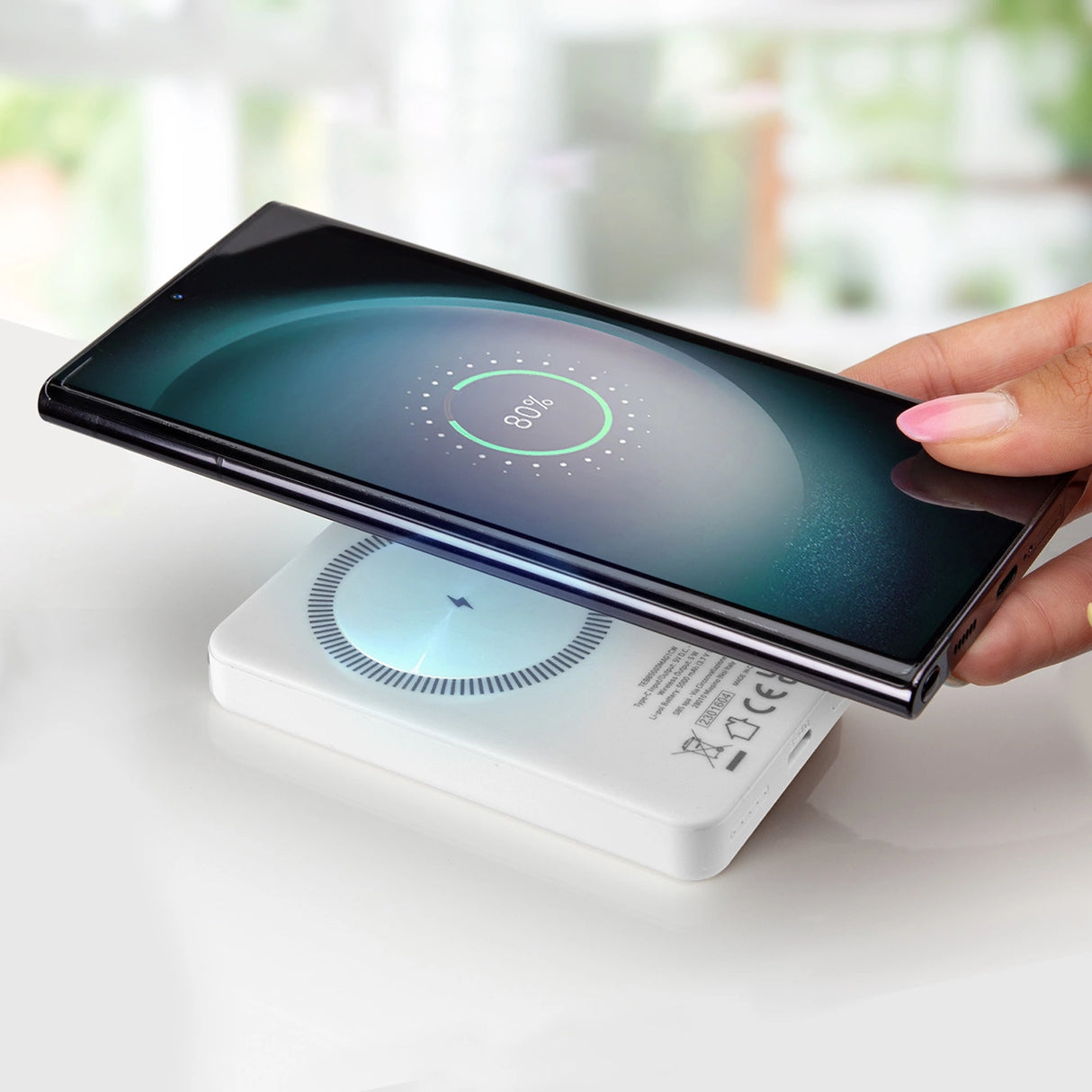 Powerbank SBS TEBB5000MAG1CW 5000 mAh USB-C, MagSafe kompatibel - hvid