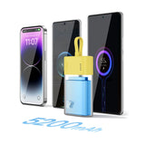 Baseus Popsicle 5200mAh 20W Powerbank med indbygget lynkabel (+ hvid Baseus Simple USB-C - USB-C 60W / 20V / 3A / 30cm kabel) - gul-rosa