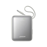 Joyroom JR-PBF27 10000mAh 22.5W Powerbank med indbygget USB-C og Lightning-kabler - hvid