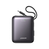Joyroom JR-PBF27 10000mAh 22.5W Powerbank med indbygget USB-C og Lightning Kabler - sort
