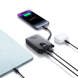 Joyroom JR-PBF18 22.5W 10000mAh Powerbank med indbygget Lightning-kabel + USB-C-kabel 0,25 cm - sort