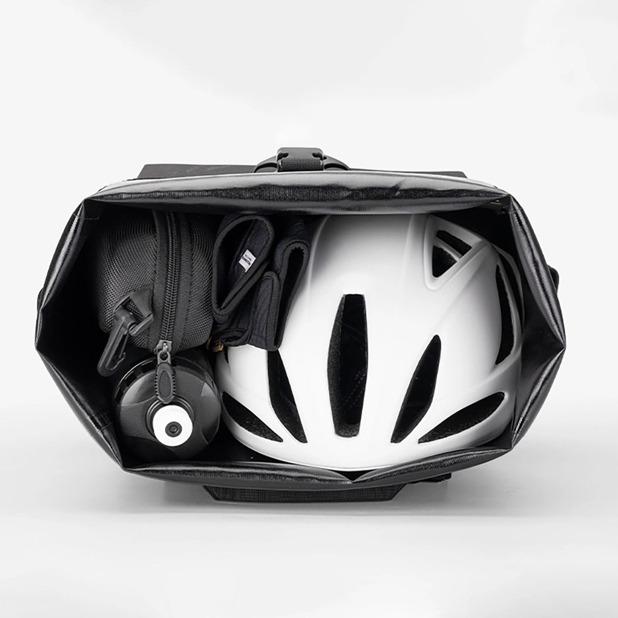 Rockbros cykeltaske med rygsækfunktion, vandtæt, med hjelmbeslag 18l - sort