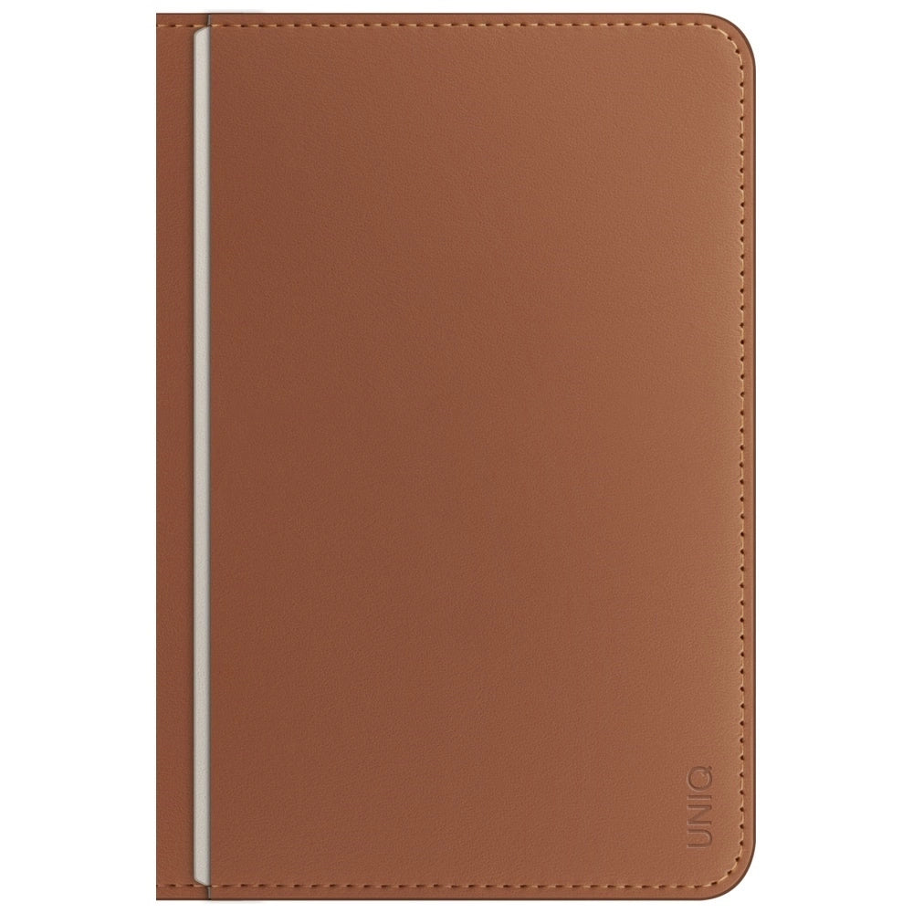 Uniq Belmont Passport Case med Apple Find My RFID Blocking Caramel Beige