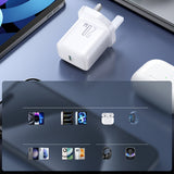 Joyroom JR-TCF20 PD 20W Wall Charger (UK Plug) med 1m USB-C-kabel - hvid