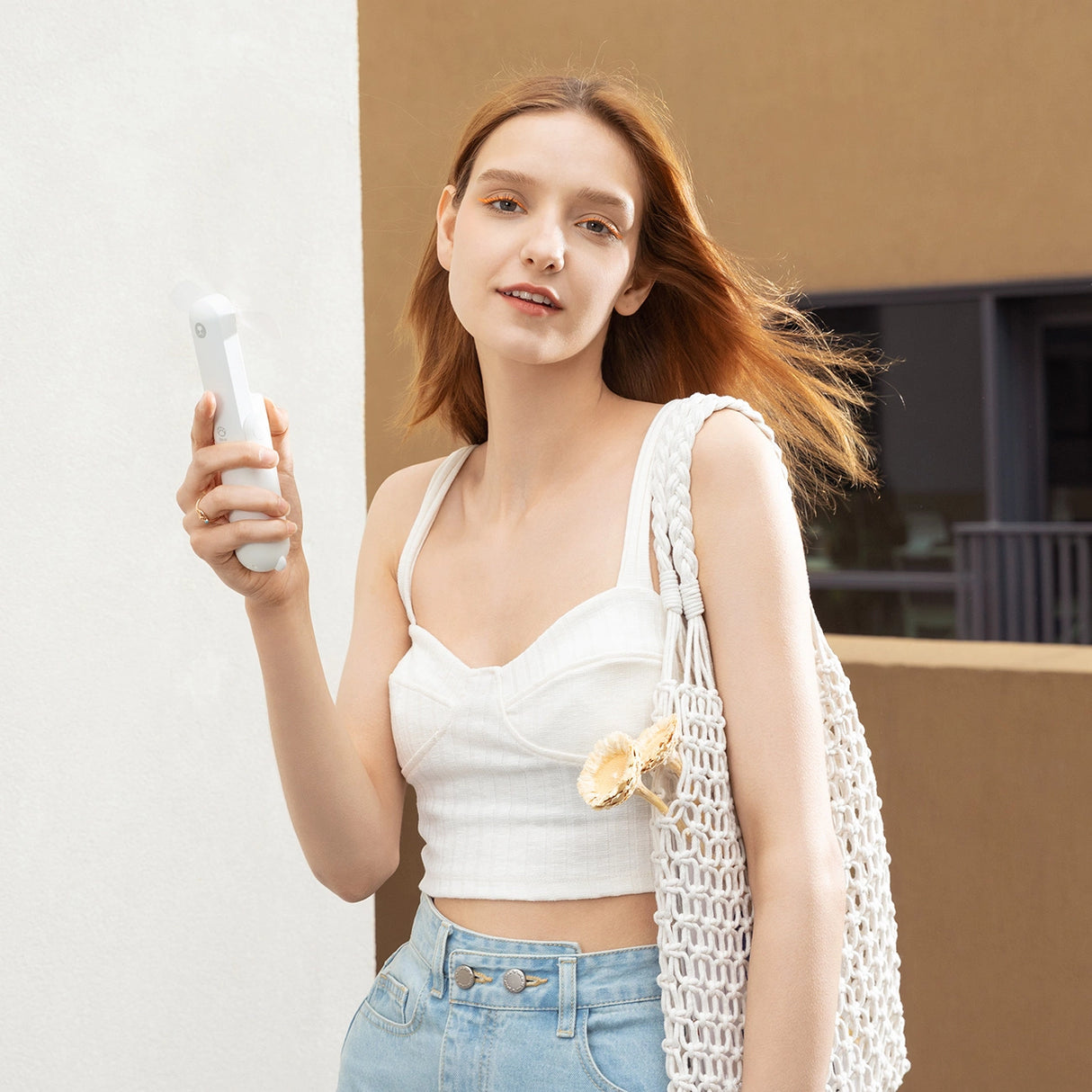 Jisulife håndholdt ventilator Life8 bærbar USB-ventilator med Power Bank-funktion 2000mAh og lommelygte - hvid