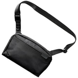 Uniq Arden Sling 2L taske - sort