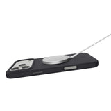 Spigen Silicone Fit MagSafe Case til iPhone 17 Pro Max - sort