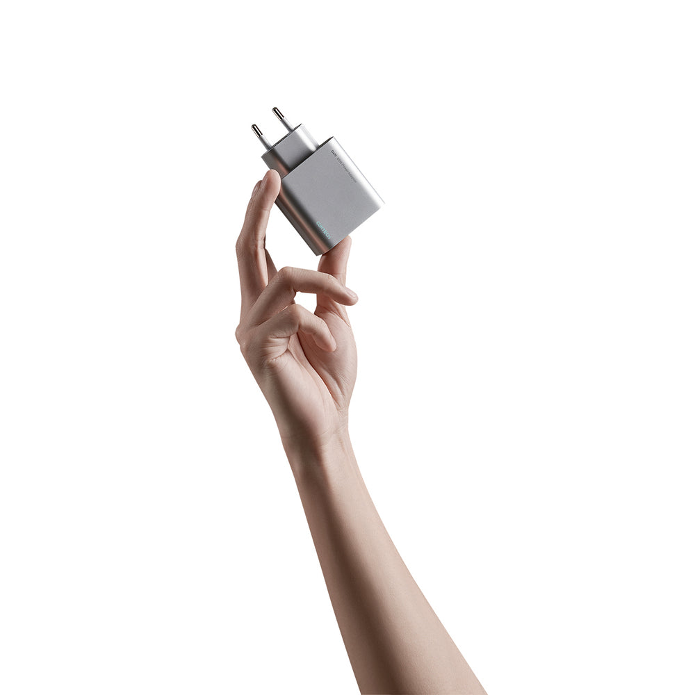 Cuktech 65W GaN 2xUSB-C 1xUSB-A Wall Charger - Grå
