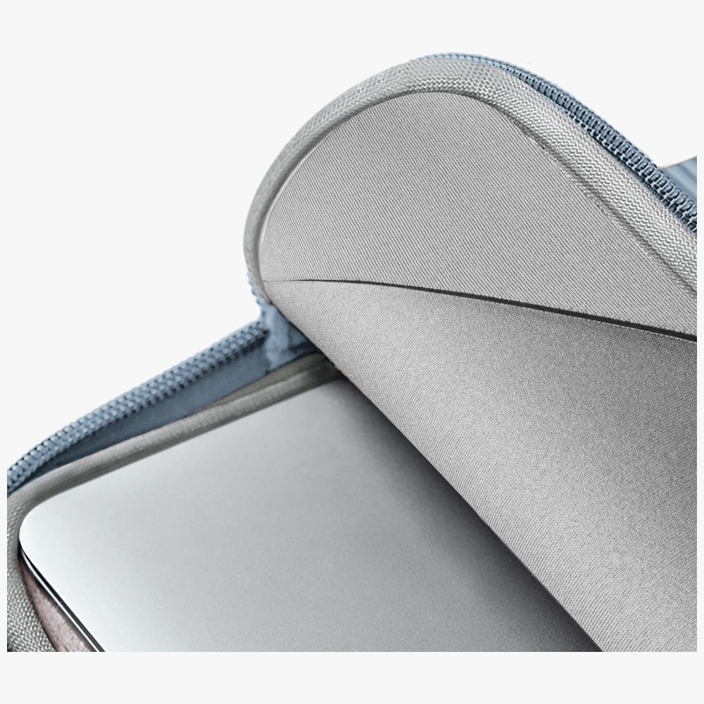 Uniq Cyprus Ridge Edition Laptop Sleeve bag til en 14" vandbestandig neopren laptop - blå