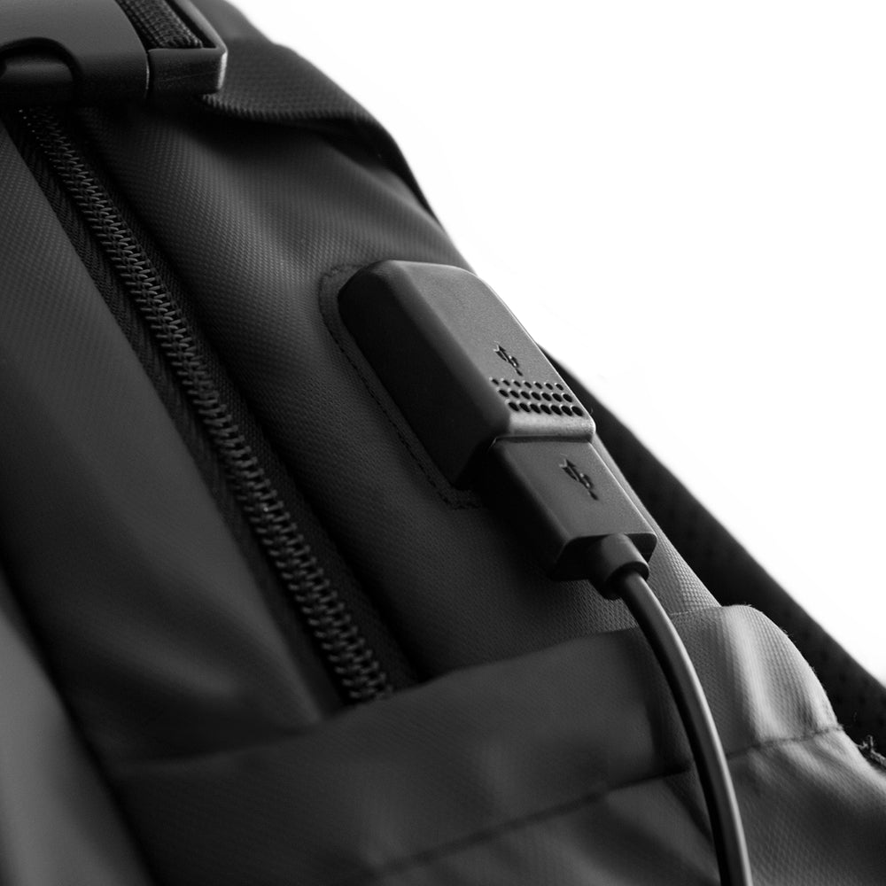 Wozinsky WPW-20L Rejsesæk med bærbar lomme 40x20x25 cm til bagagerummet - sort