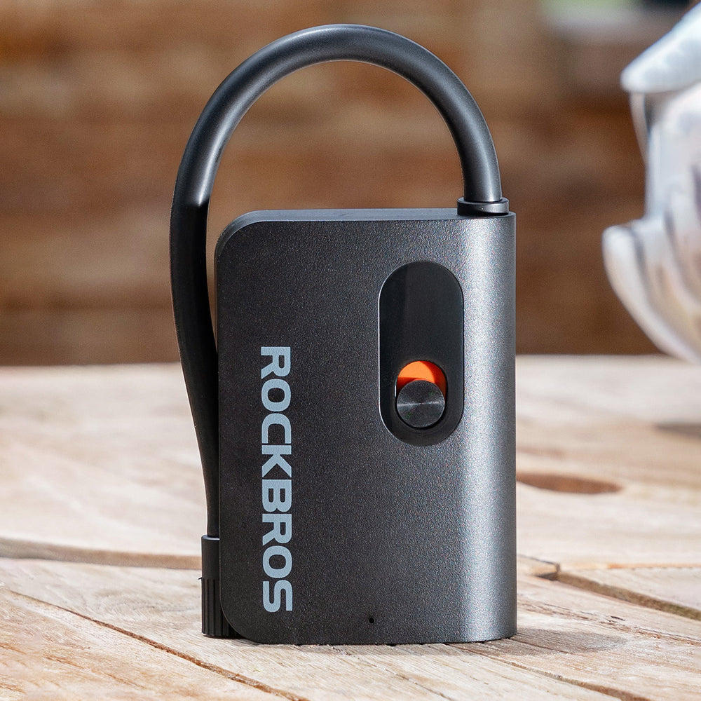 Rockbros L1 Mini trådløs pumpe 70 psi kompressor 200 mm Schrader slange længde - sort