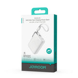 Joyroom JR-PBF27 Pro 10000mAh 30W Power Bank med indbygget USB-C-kabel og ekstra tovejs USB-C til Lightning-kabel - hvid