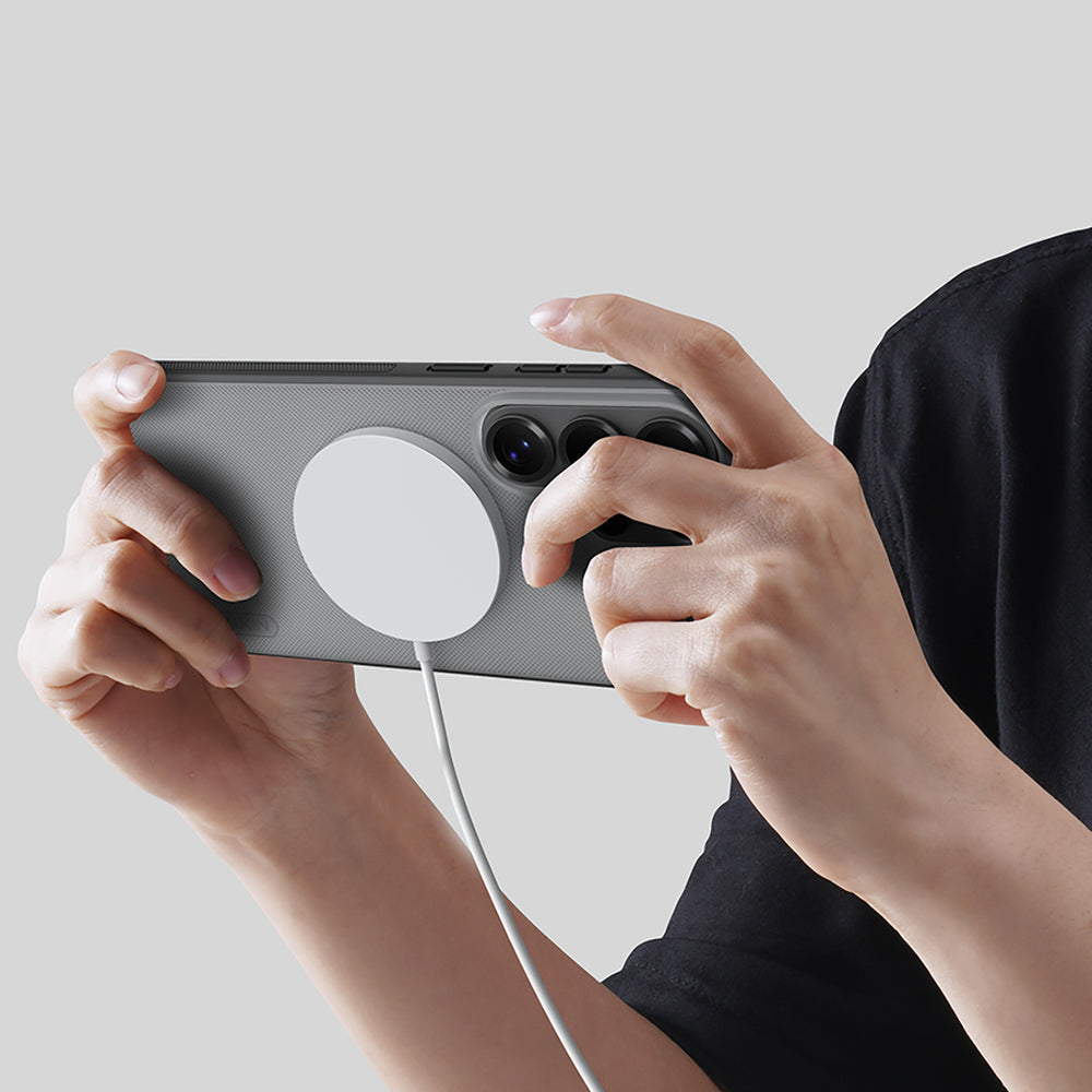 Nillkin Super Frosted Shield Pro Magnetic Case Kompatibel med MagSafe til Samsung Galaxy S26 Ultra - Gennemlysende sort