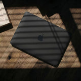 Tech-Protect Softshell Case til MacBook Neo 13 2026 - Matte sort