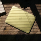Tech-Protect Softshell-kasse til MacBook Neo 13 2026 - matt gul