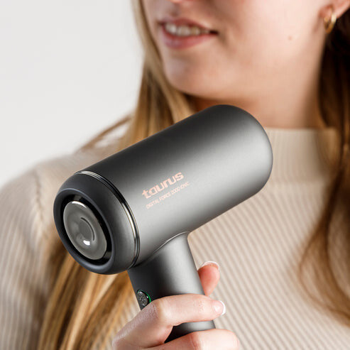 Taurus DIGITAL FORCE 2000 IONIC hårtørrer 1800 W Sort