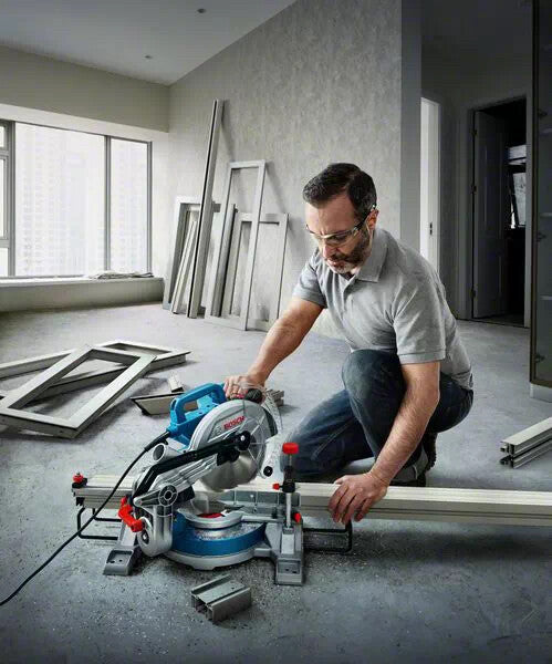 Bosch GCM 216 4800 rpm 1300 W