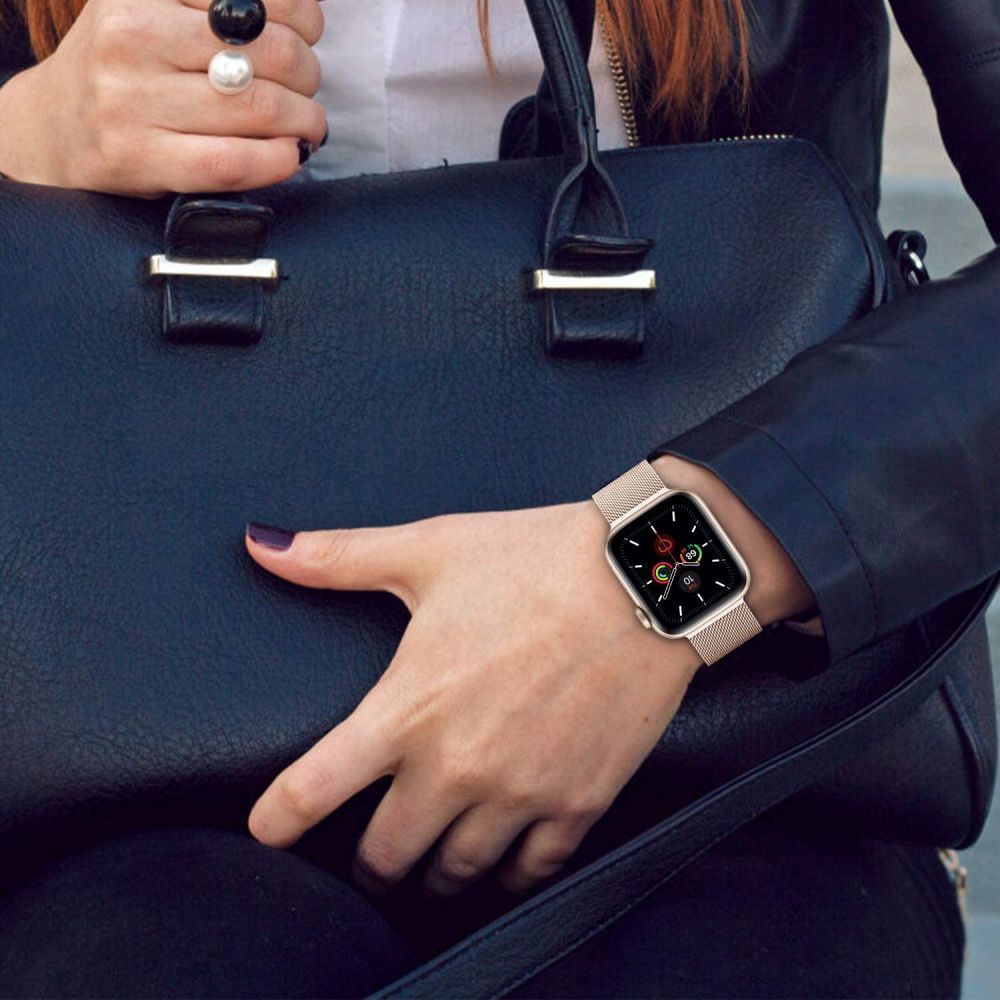 Tech Protect Milaneseband Til Apple Watch 8 / 9 / 10 / 11 / 12 / Se / Ultra (44 / 45 / 46 / 49 Mm) Starlight