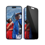 PanzerGlass ® 2-Way Privacy Skærmbeskyttelse iPhone 16 Plus | 15 Plus | Ultra-Wide Fit m. EasyAligner