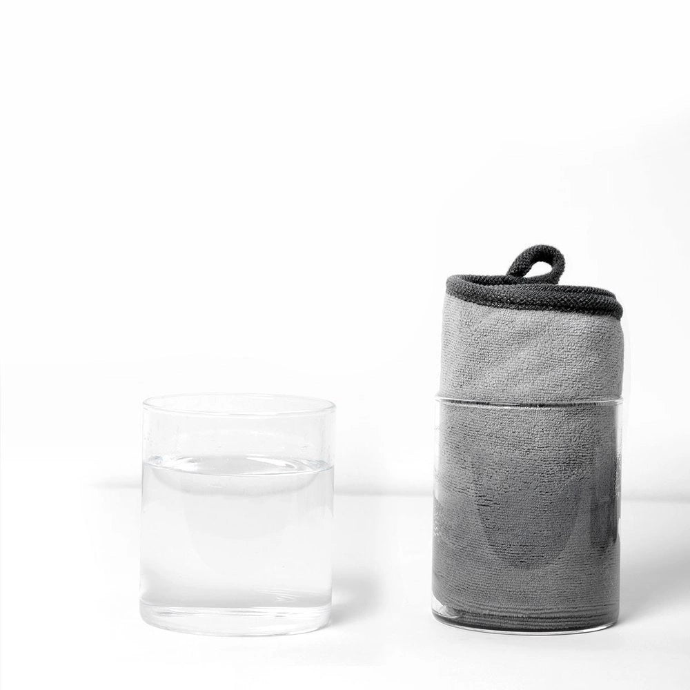 Baseus 2 x Microfiber Car tørretørklæde Microfiber 40cm x 40cm Grå (CRXCMJ-0G)