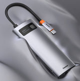 Baseus Metal Gleam 8in1 USB-C - USB-C PD 100W HUB 1x HDMI 4K 30Hz 1x SD og microSD kortlæser 3x USB-A 3.2 1xRJ45 - grå