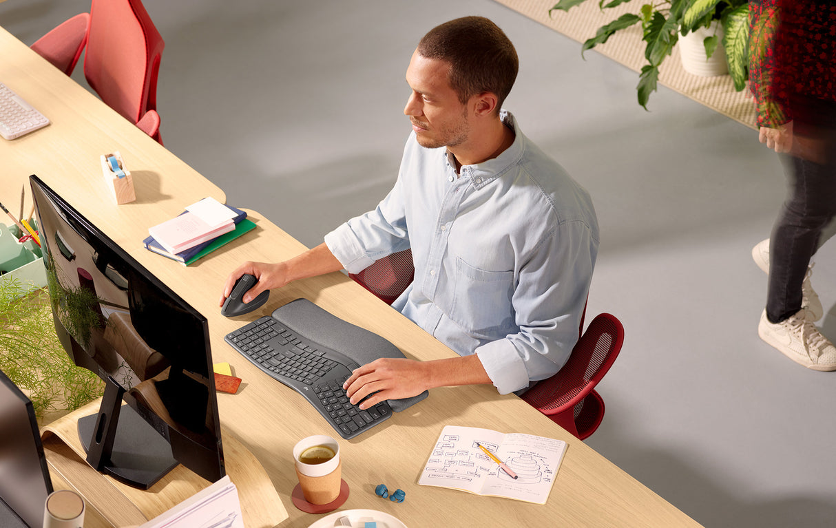 Logitech ERGO K860 Wireless Ergonomic - Tastatur - Nordisk - Sort