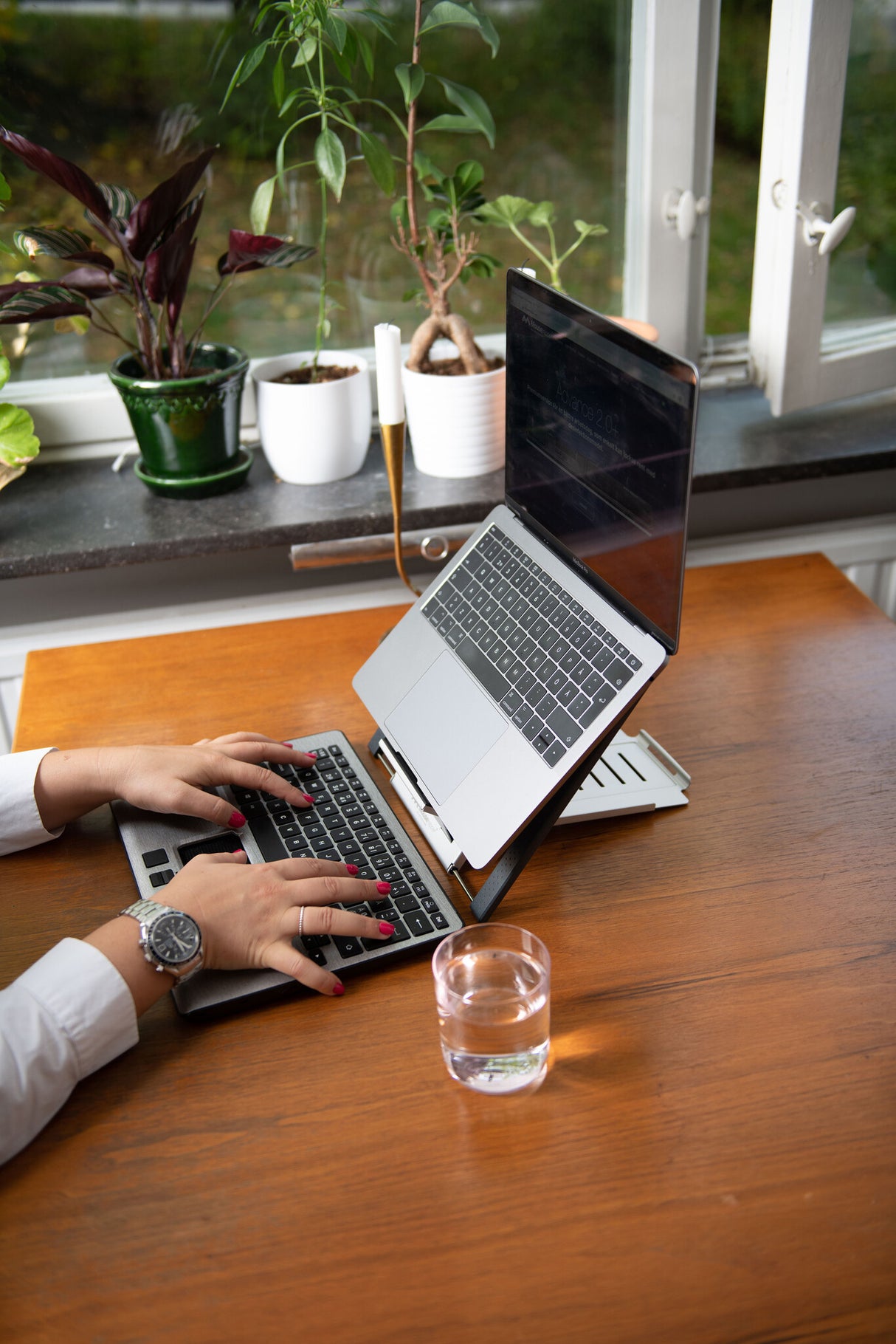 Mousetrapper Alpha - Nordic tastatur Mus inkluderet Kontor USB + Bluetooth QWERTY Nordisk Sort, Sølv
