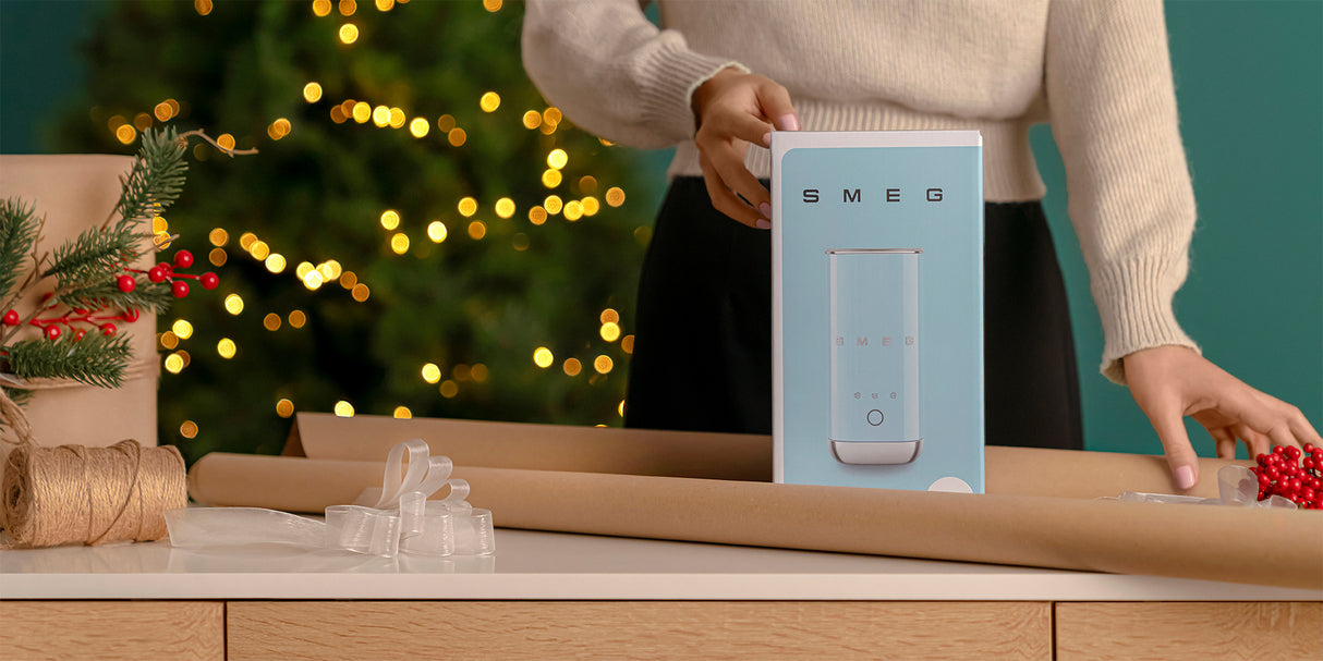 Smeg MFF02WHEU mini mælkeskummer hvid