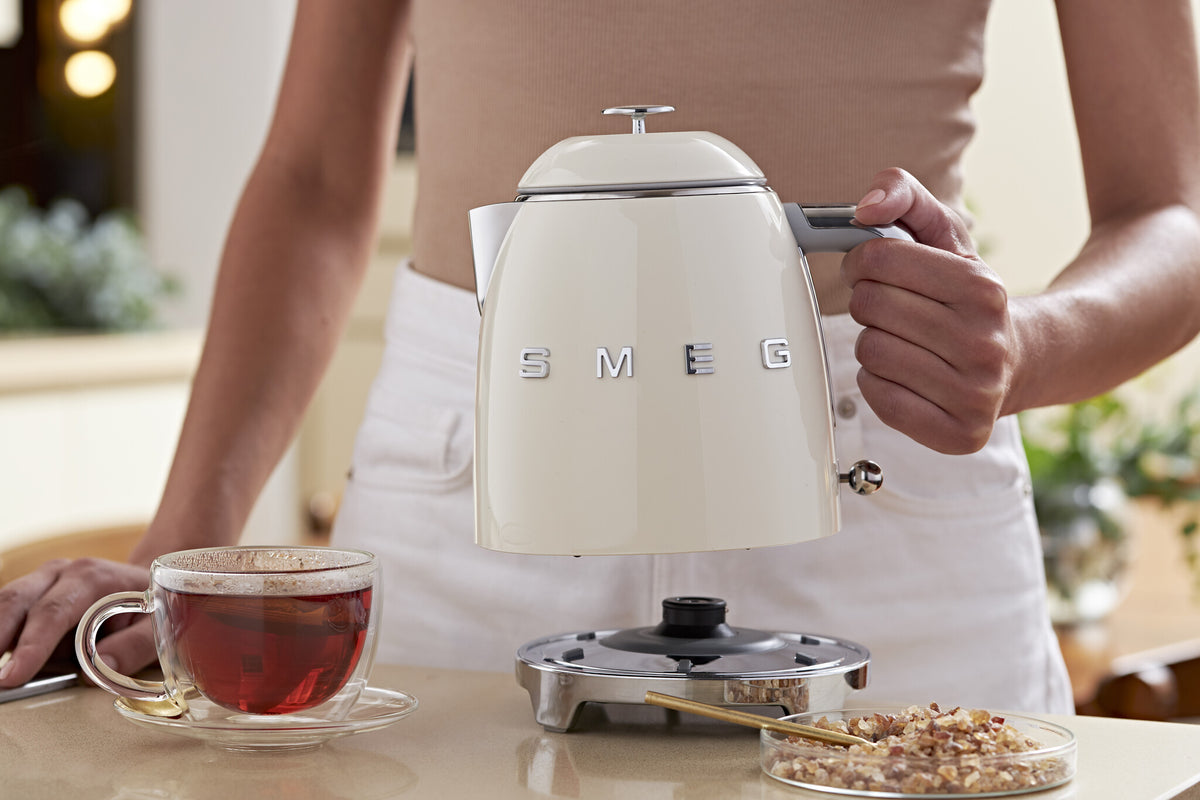 Smeg KLF05CREU creme