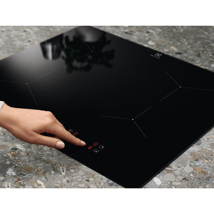 Electrolux LIL61424C Sort Indbygget 60 cm Zone induktionskogeplade 4 zone(s)