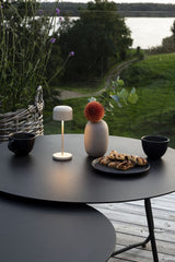 Konstsmide Lille mini hvid bordlampe portable
