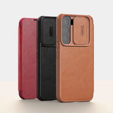 Nillkin Qin læder Pro Case Case til Samsung Galaxy S22+ (S22 Plus) Kamera beskytter Holster Cover Flip Case Brown