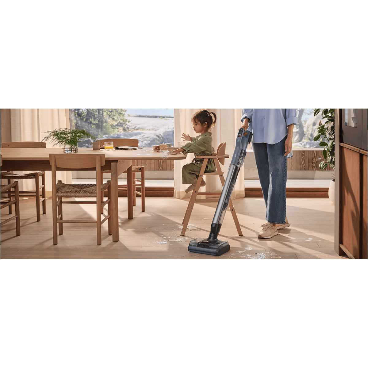 Electrolux 3-in-1 Wet & Dry EW82U2DB stickvac